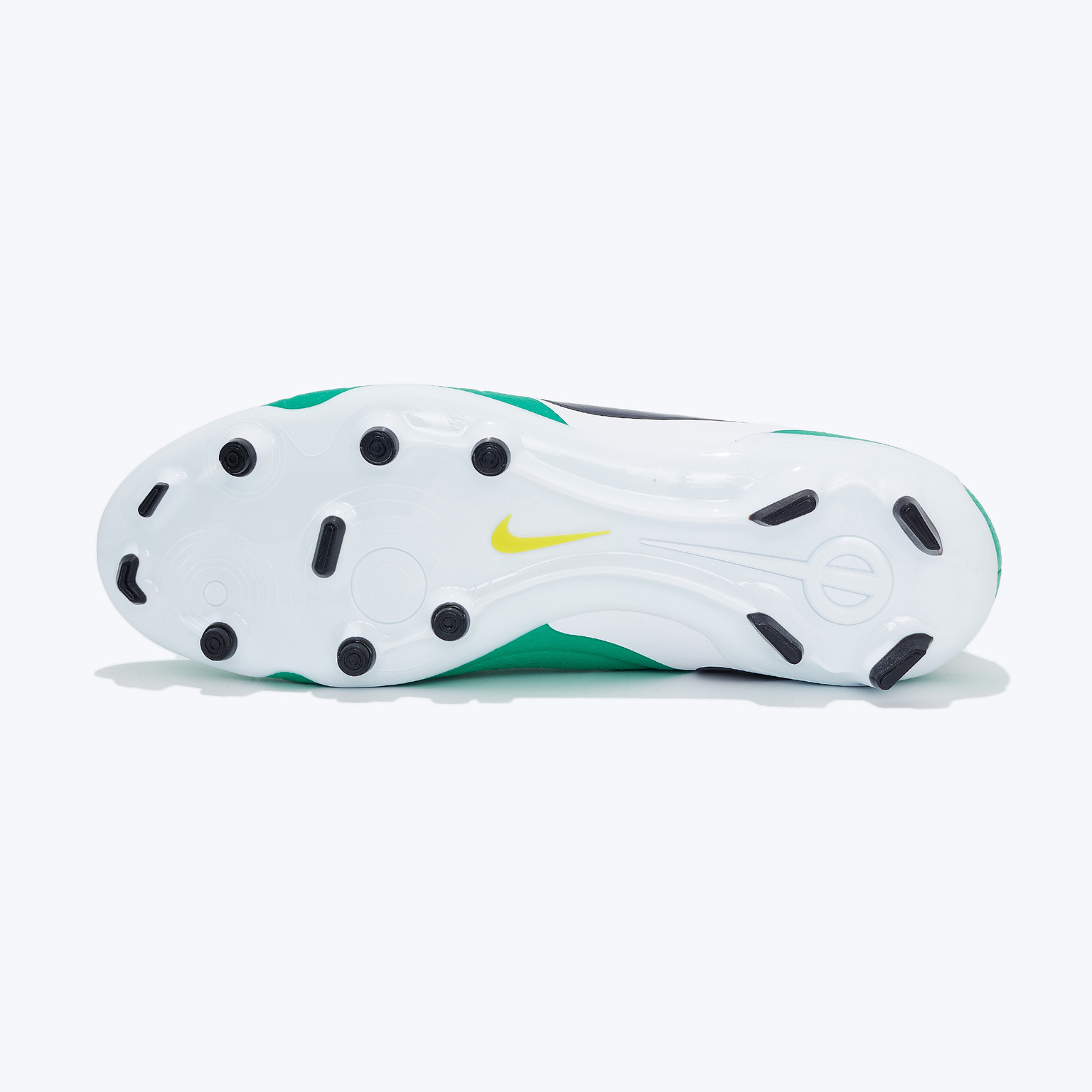 Бутсы Nike Tiempo Legend X Academy FG LV8 HJ7268-300