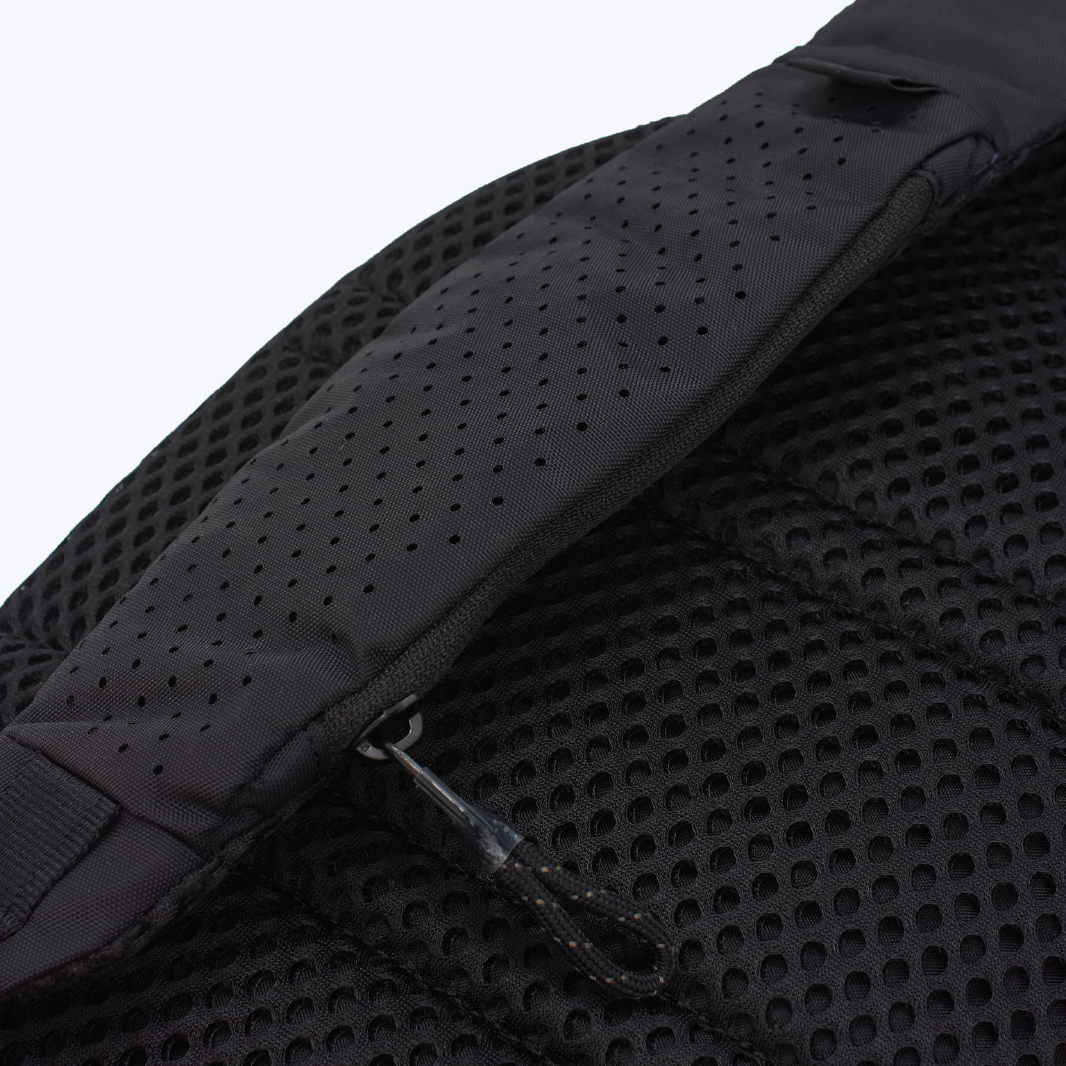 Сумка через плечо Nike NSW Essentials Sling Bag DJ9796-010
