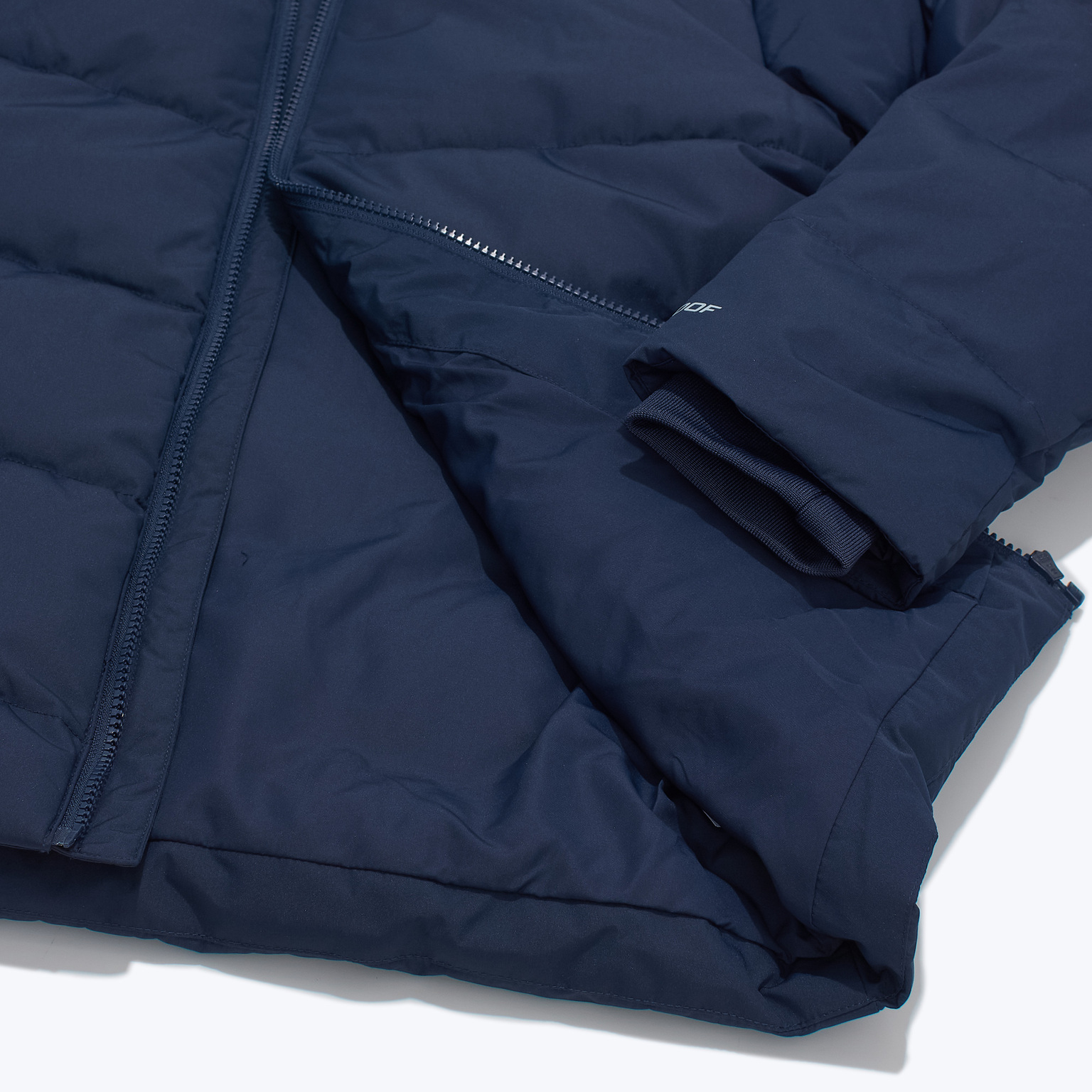 Куртка утепленная подростковая Jogel Camp 2 Essential Padded ЦБ-00004530 Куртка утепленная подростковая Jogel Camp 2 Essential Padded ЦБ-00004530