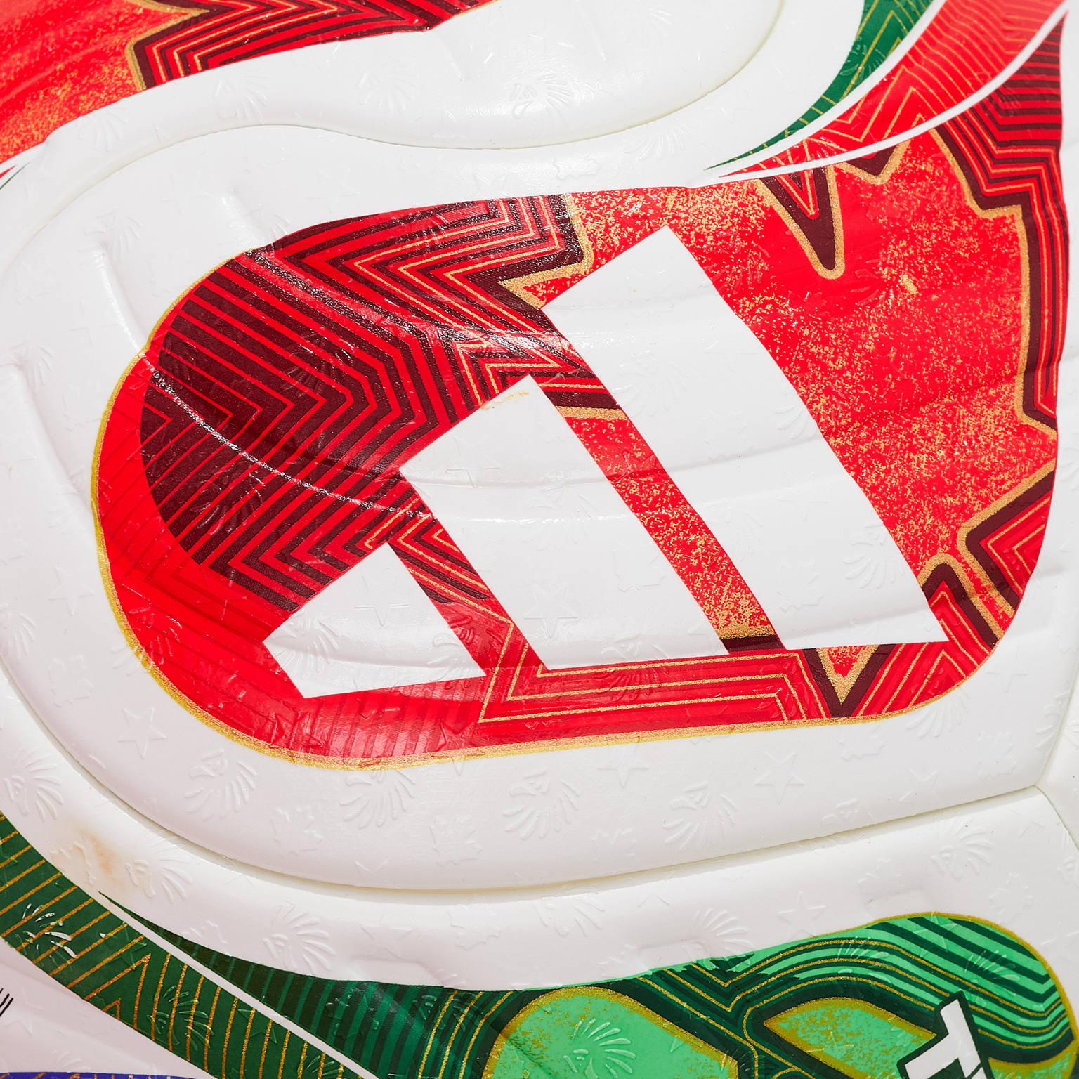 Официальный футбольный мяч Adidas World Cup 2026 Pro JD8021