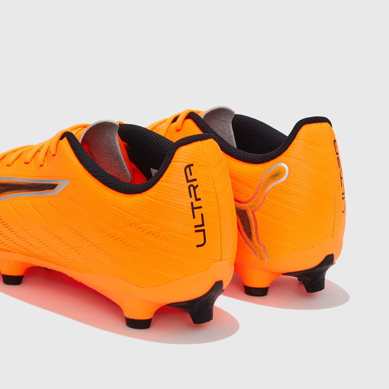 Бутсы Puma Ultra 6 Play FG/MG 10853203