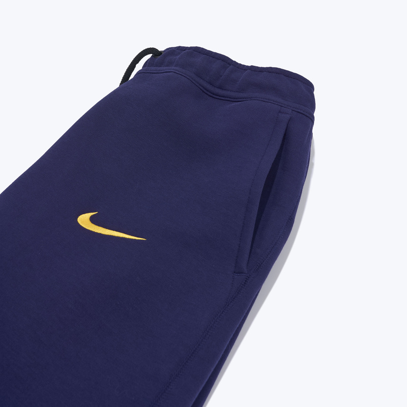 Брюки Nike Barcelona Tech Fleece Jogger HJ6444-594