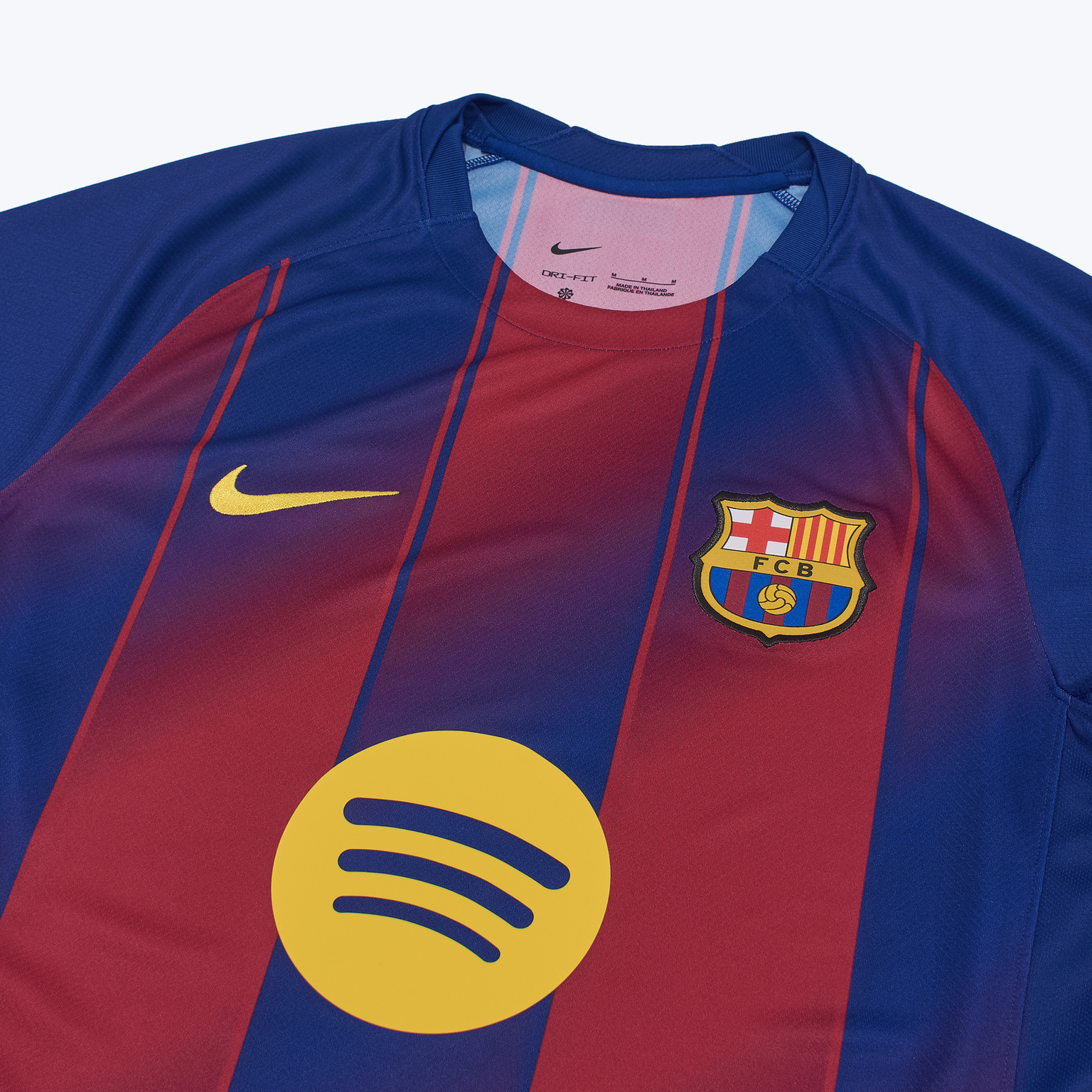 Футболка игровая домашняя Nike Barcelona сезон 2025/26