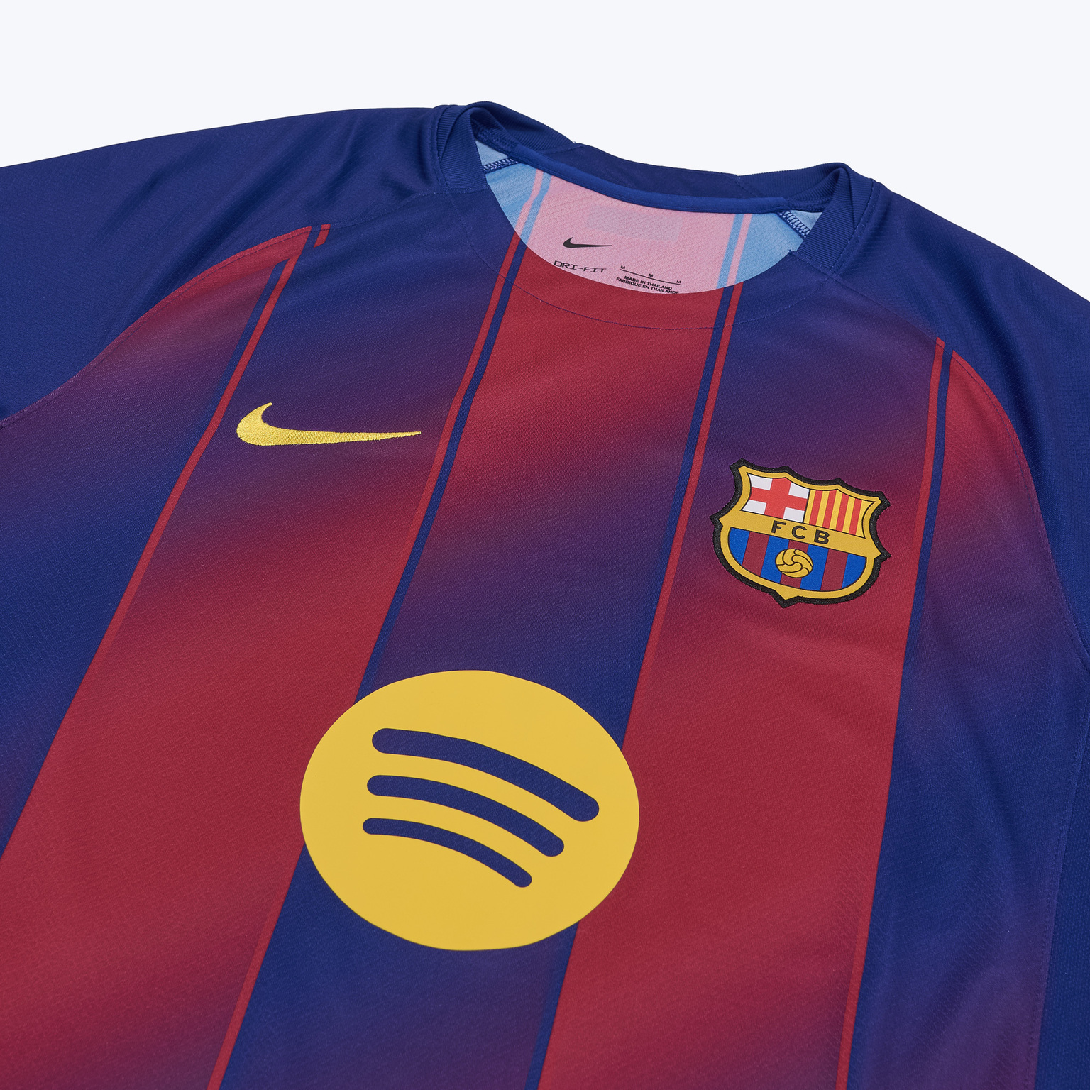 Футболка игровая домашняя Nike Barcelona сезон 2025/26