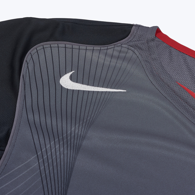 Футболка игровая Nike T90 HV1178-010