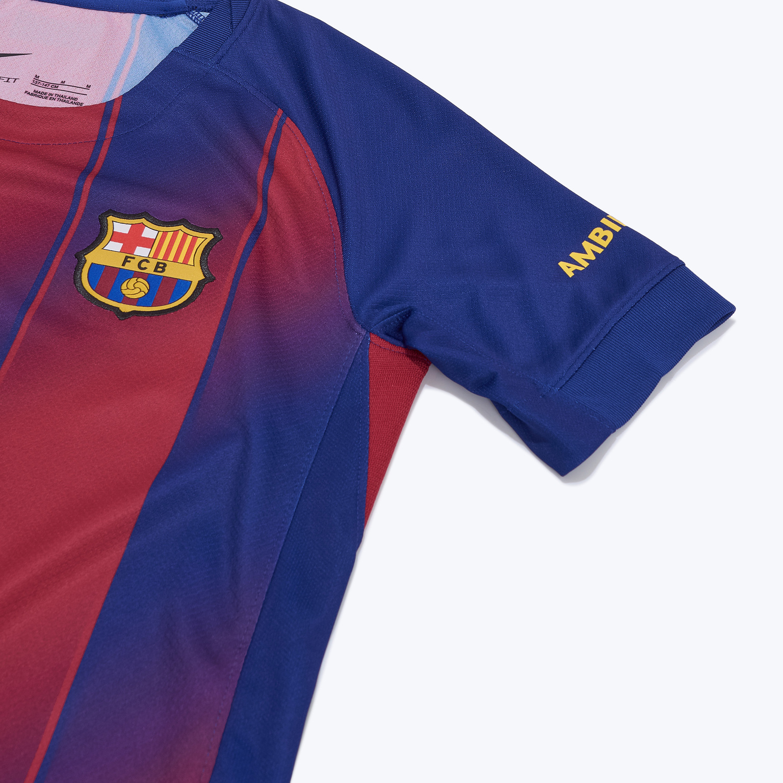 Подростковая домашняя игровая футболка Nike Barcelona сезон 2025/26