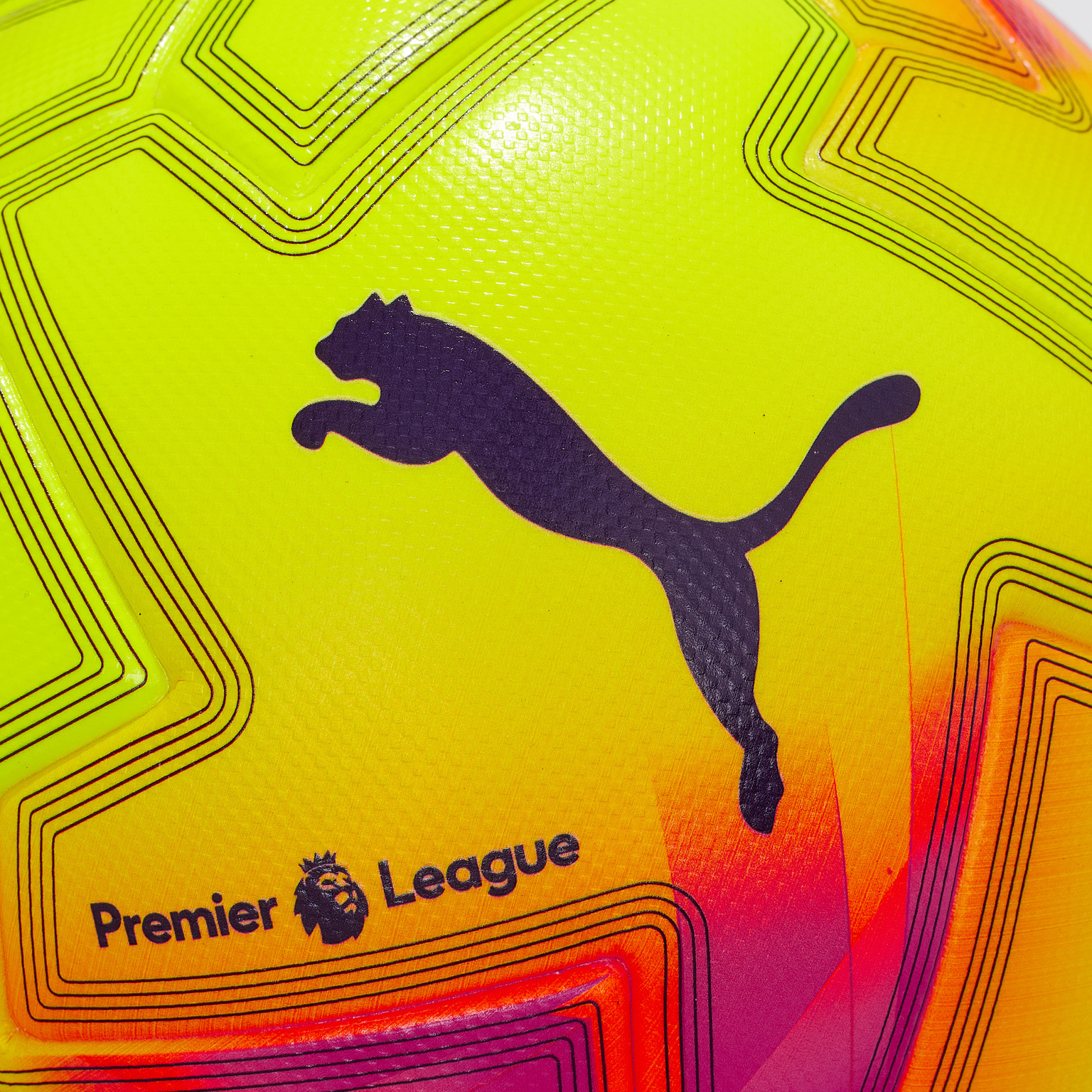 Футбольный мяч Puma Orbita PL Lights 08470801