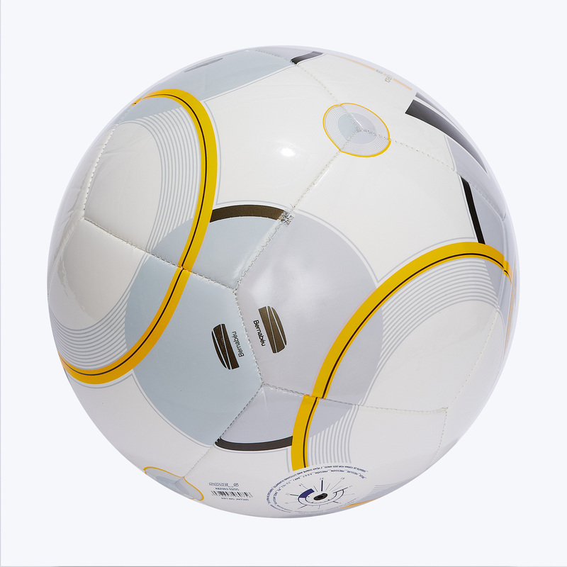 Футбольный мяч Adidas Real Madrid Club Home JN7360