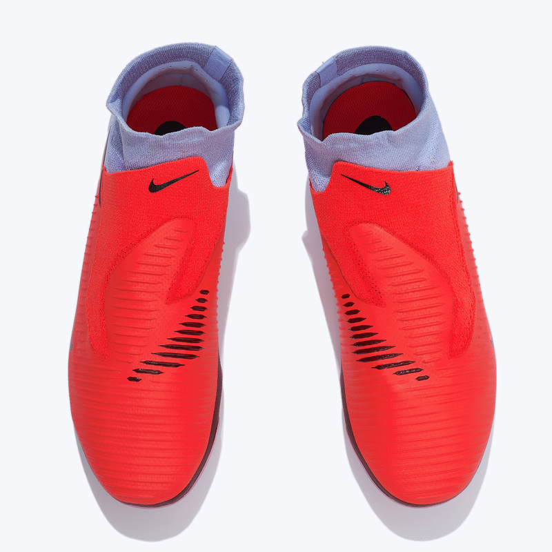 Бутсы Nike Phantom 6 High Pro FG HQ2311-400