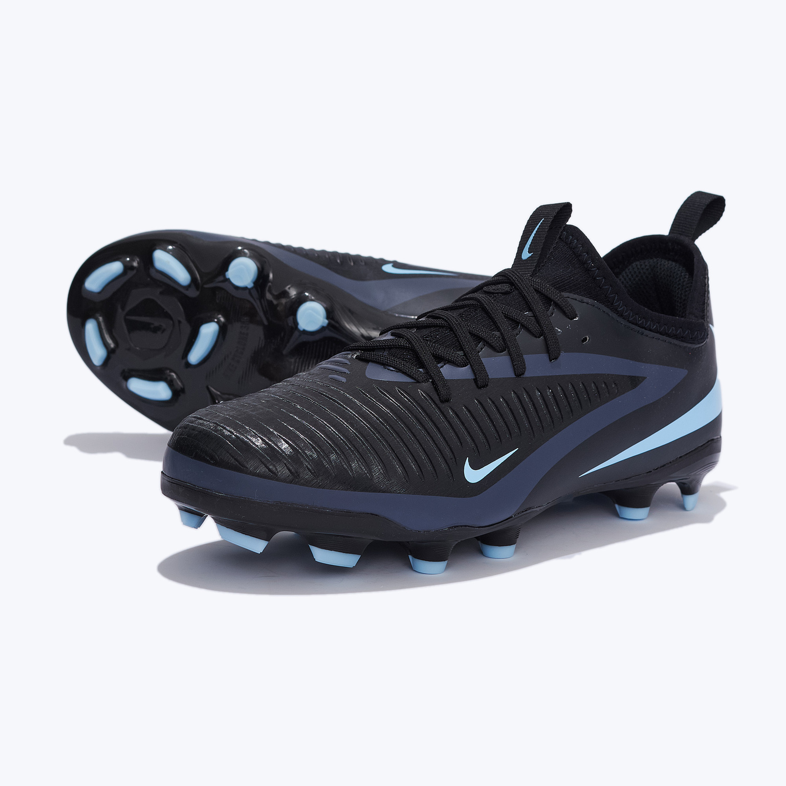 Бутсы детские Nike Phantom 6 Low Academy FG/MG HM9203-003