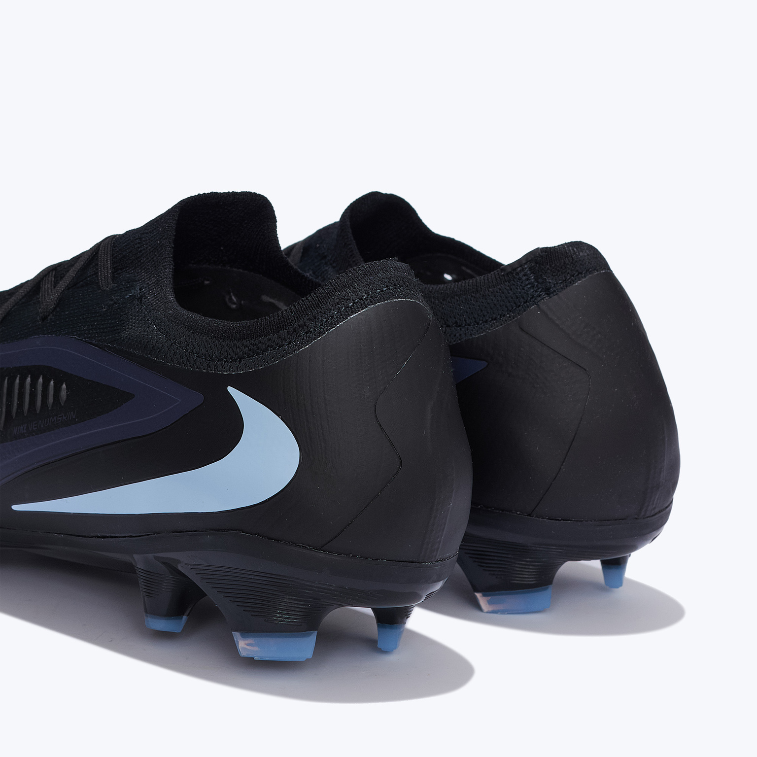 Бутсы Nike Phantom 6 Low Pro FG HJ4122-003 – купить в футбольном