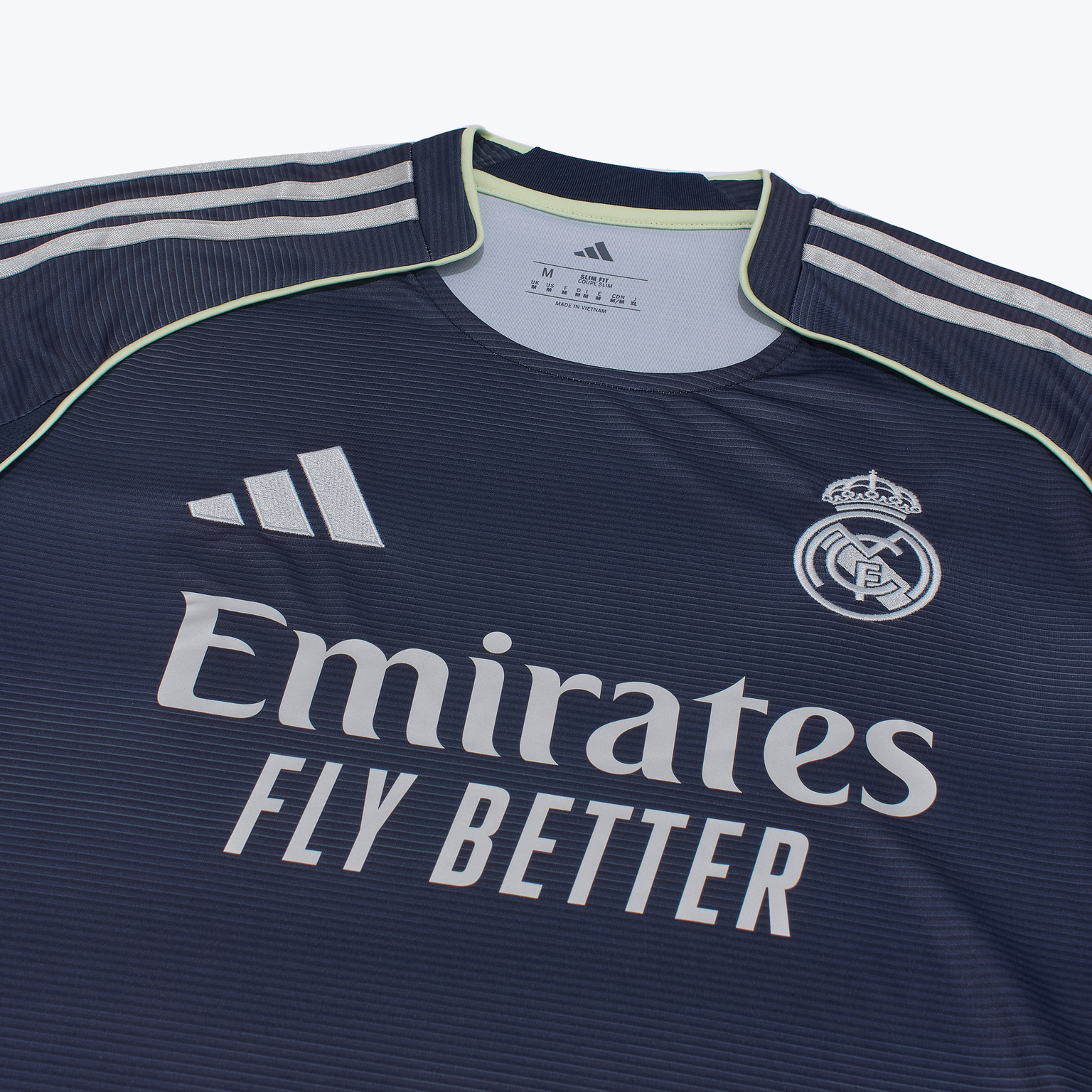 Футболка игровая выездная Adidas Real Madrid сезон 2025/26