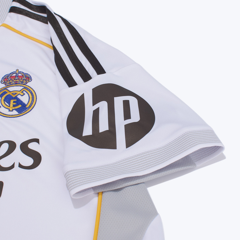 Футболка игровая домашняя Adidas Real Madrid сезон 2025/26