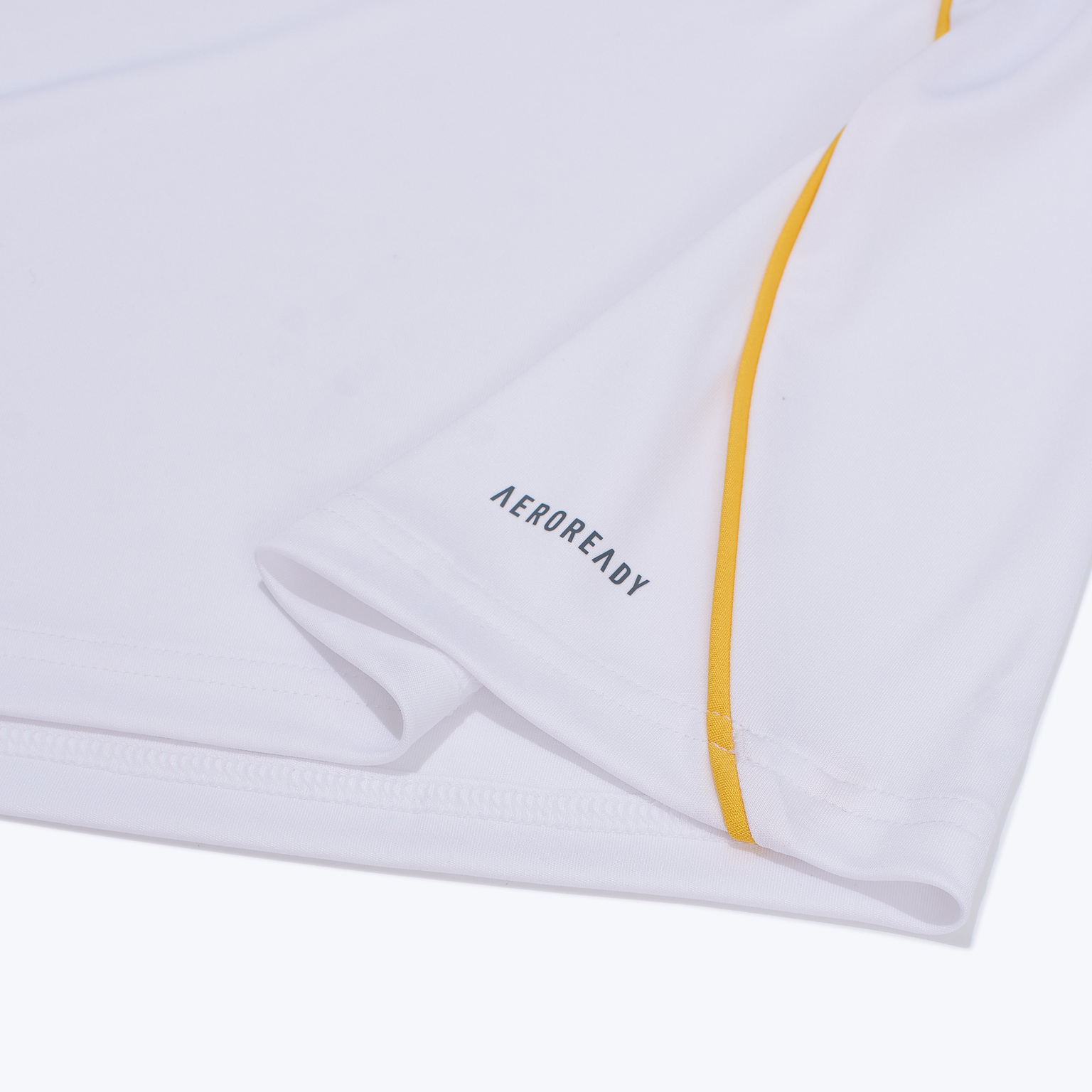 Футболка игровая домашняя Adidas Real Madrid сезон 2025/26