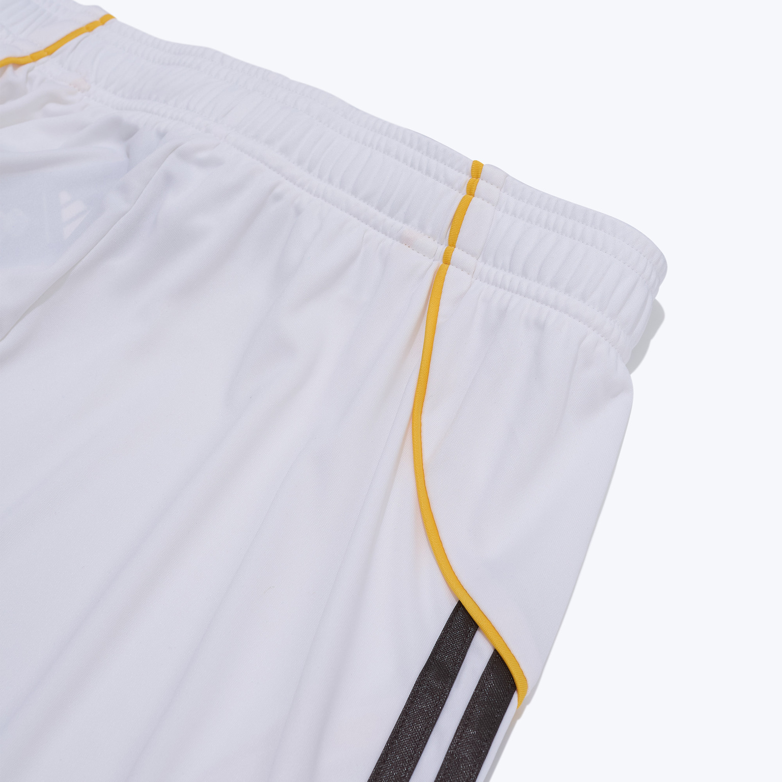 Шорты игровые домашние Adidas Real Madrid 2025/26