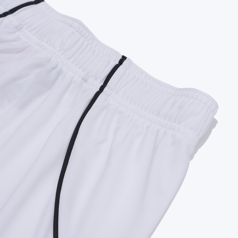 Шорты игровые домашние Adidas Manchester United сезон 2025/26