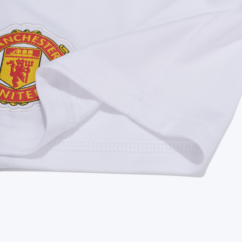 Подростковые шорты Adidas Manchester United Home сезон 2025/26 JP3017