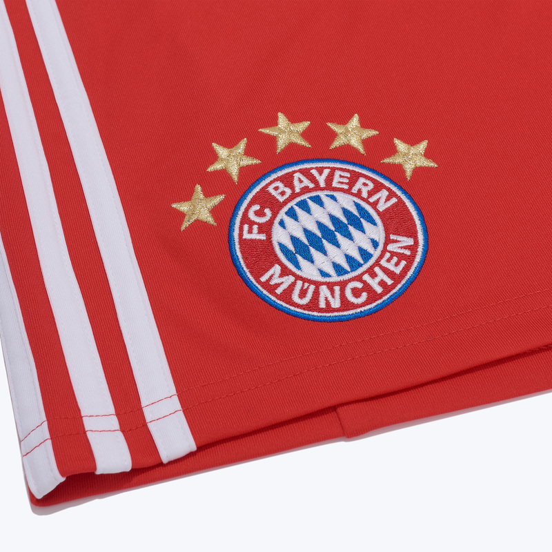 Шорты игровые домашние Adidas Bayern сезон 2025/26