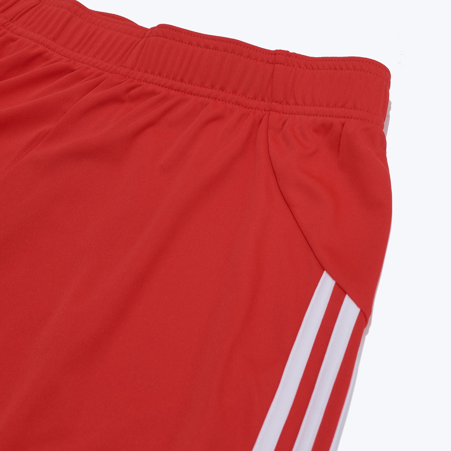 Шорты игровые домашние Adidas Bayern сезон 2025/26