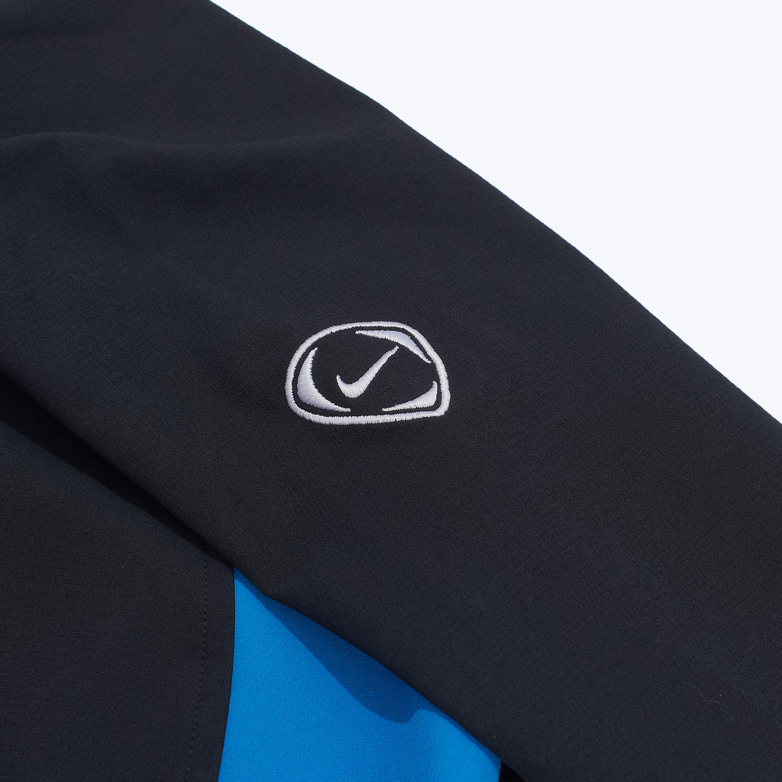 Свитшот Nike Atletico Madrid T90 Crew Top HQ9775-010