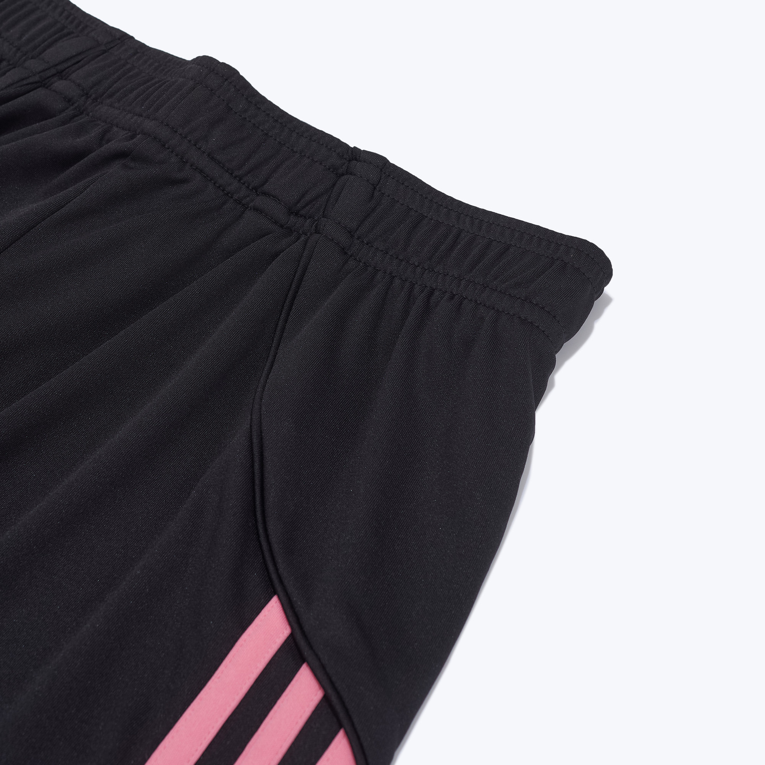 Шорты домашние подростковые Adidas Juventus сезон 2025/26