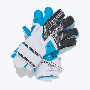 Перчатки вратарские Reusch Attrakt Aqua Evolution 5570455-1126