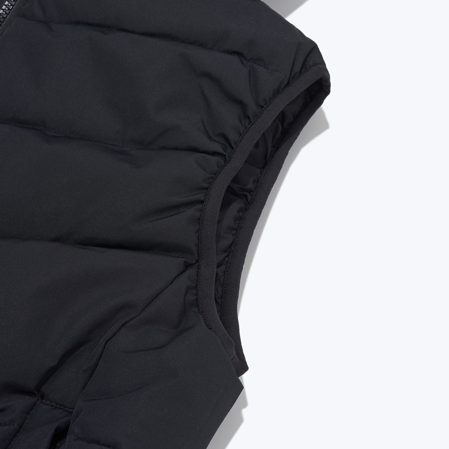 Жилет подростковый Jogel Essential Performproof ЦБ-00005354