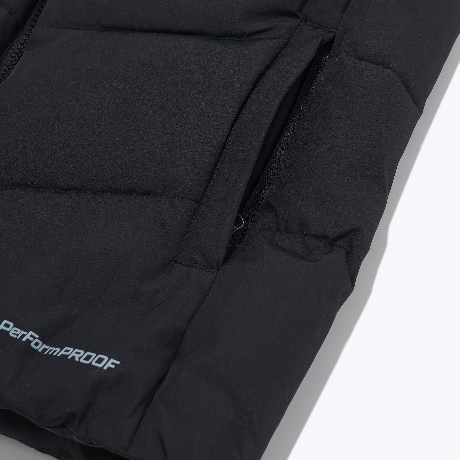 Жилет подростковый Jogel Essential Performproof ЦБ-00005354