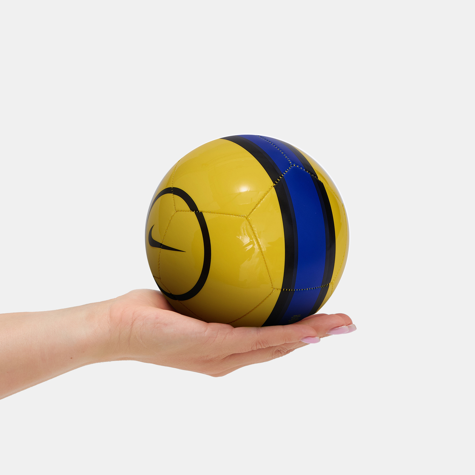 Сувенирный мяч Nike Skills T90 IH7533-710