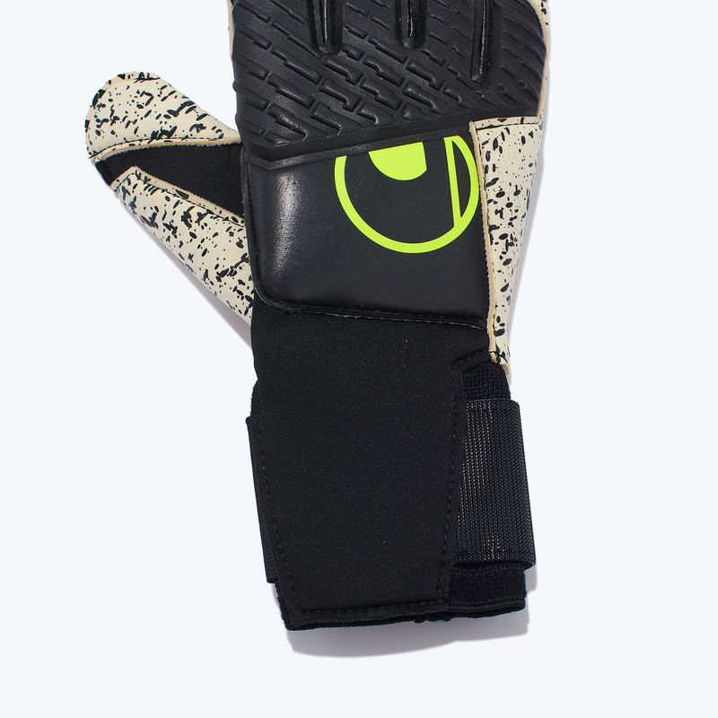 Перчатки вратарские UHLSport Supergrip+ Flex Flame Carbon 101139501
