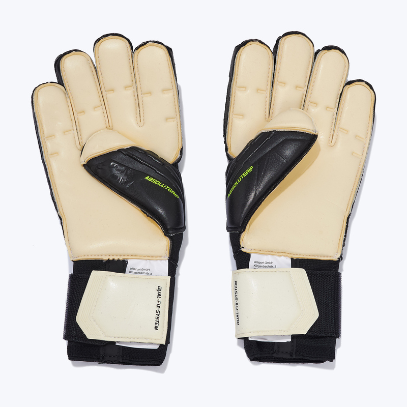 Перчатки вратарские UHLSport Absolutgrip Flex Flame Carbon 101139701
