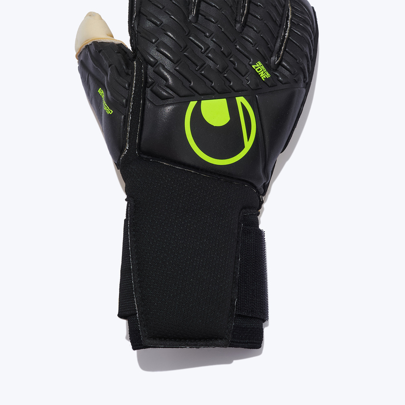 Перчатки вратарские UHLSport Absolutgrip Flex Flame Carbon 101139701