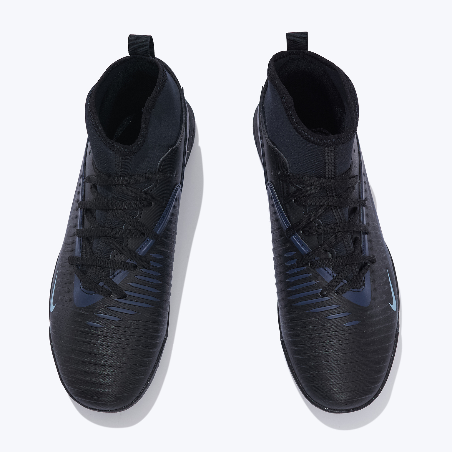 Шиповки Nike Phantom 6 High Club TF HQ2276-003