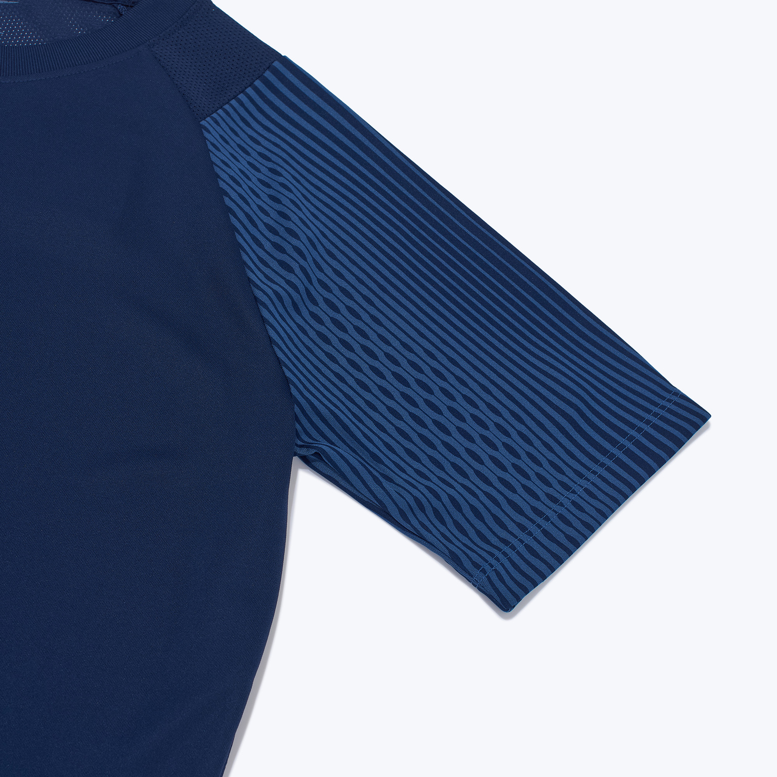 Футболка тренировочная подростковая Nike Academy II HV8168-410