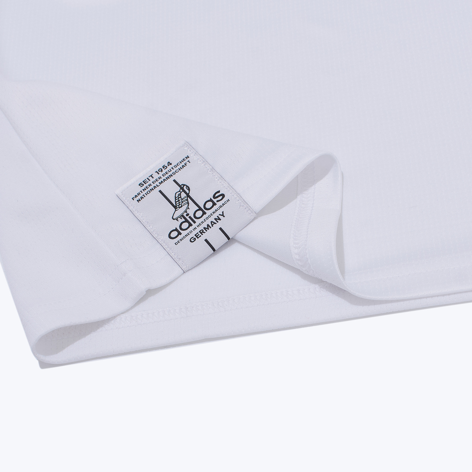 Футболка игровая домашняя Adidas сборной Германии KD8363