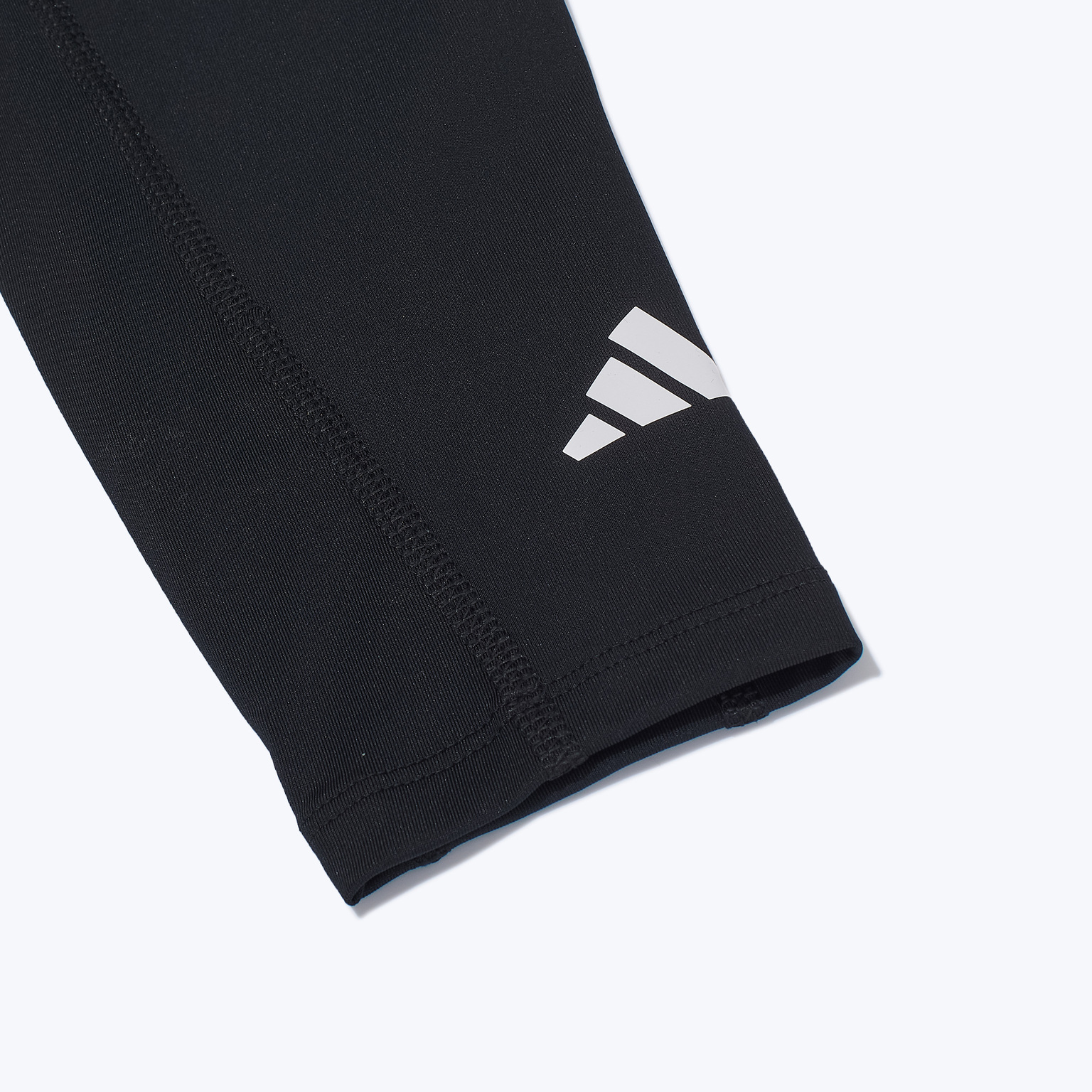 Белье лосины Adidas TF Base IN5590