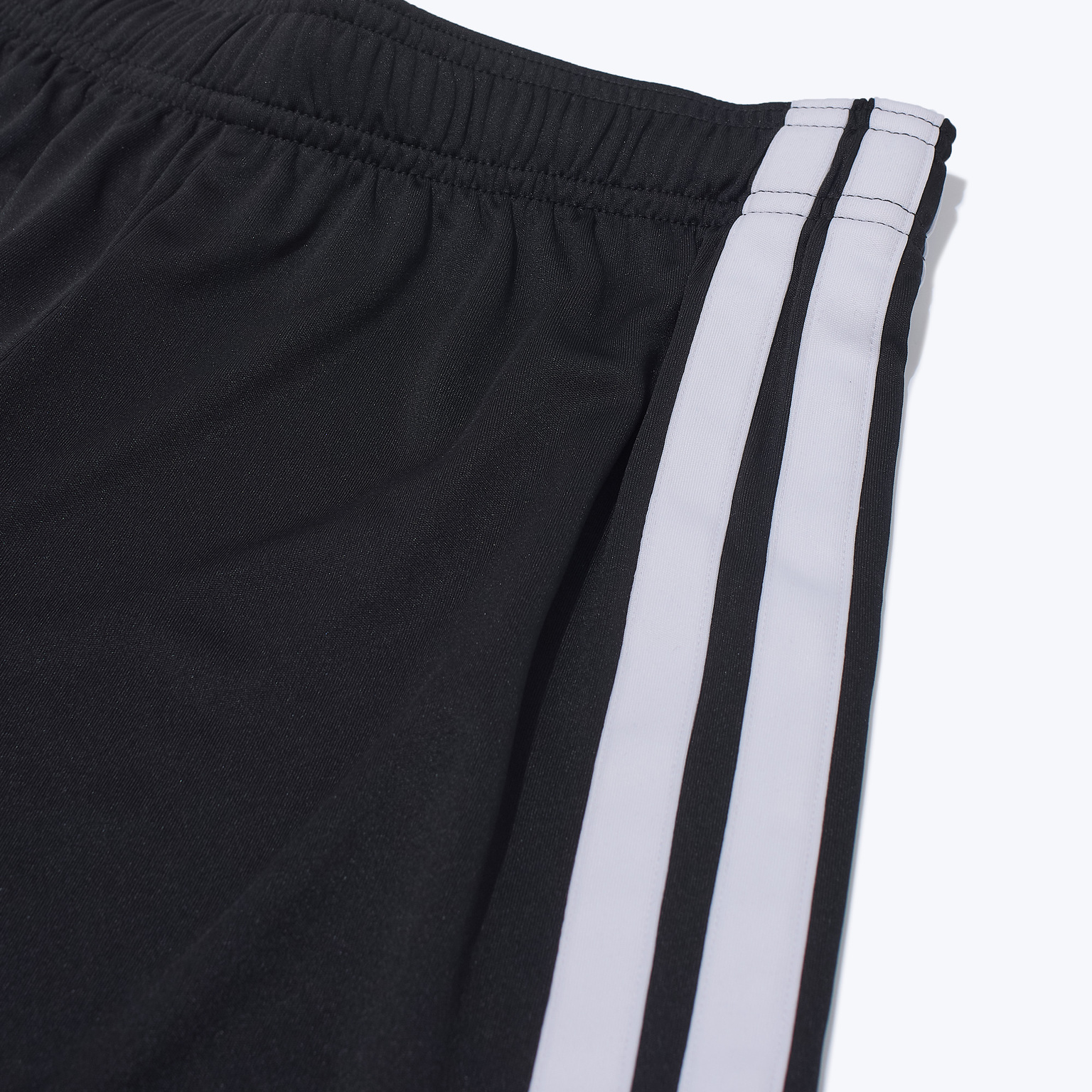 Шорты домашние подростковые Adidas сборной Германии JZ4562