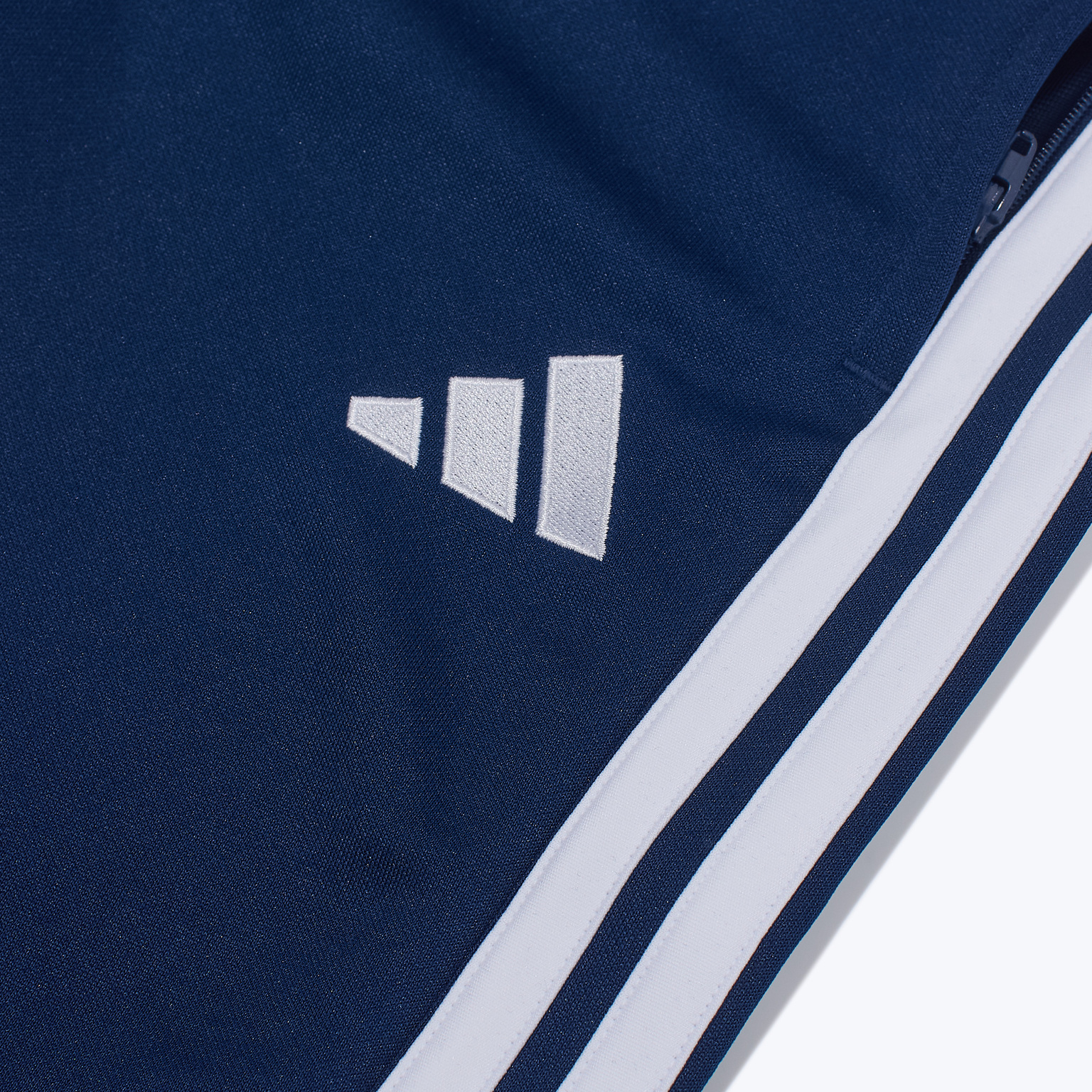 Брюки тренировочные подростковые Adidas Tiro League JY9675