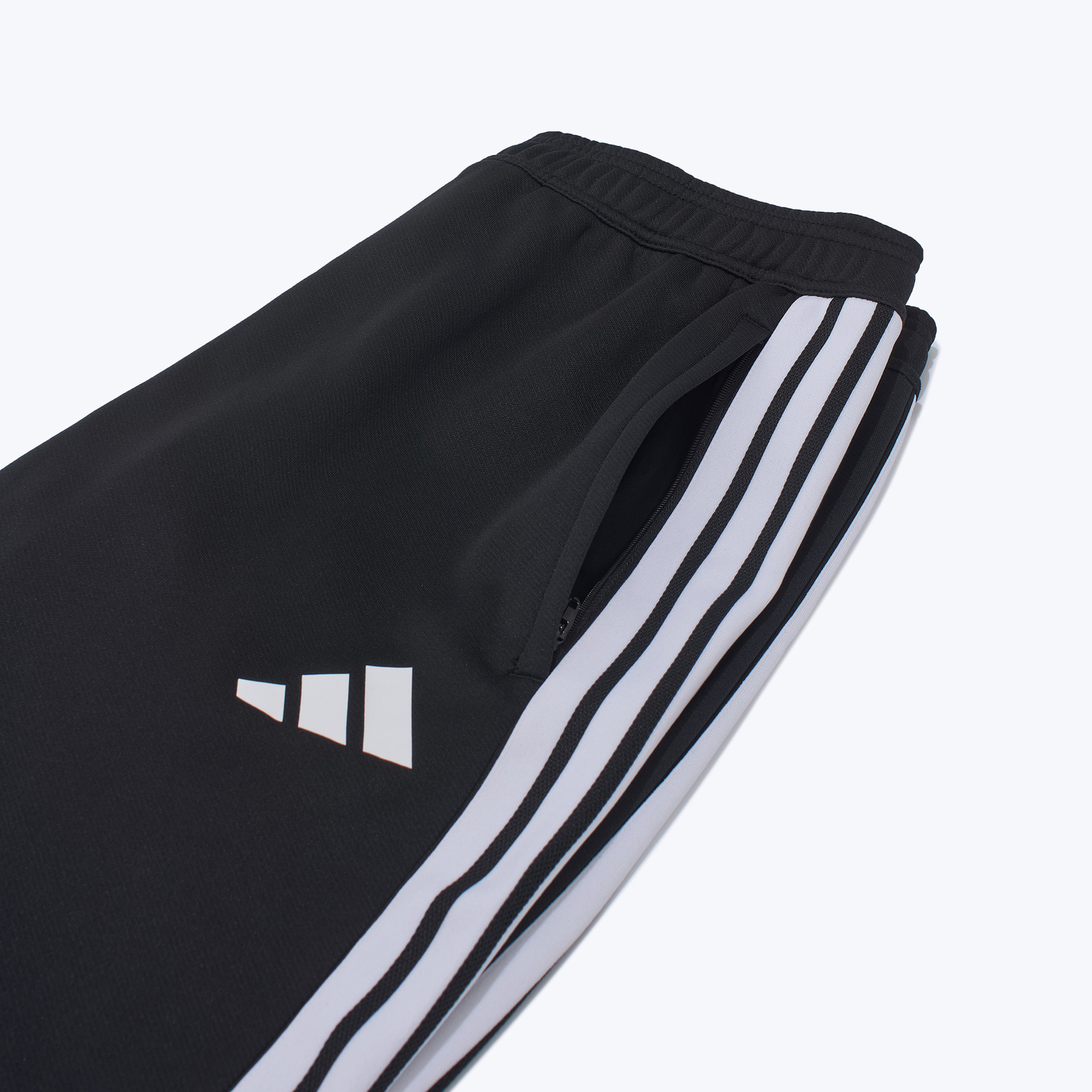 Брюки тренировочные Adidas Tiro26 Winpnt KA0604