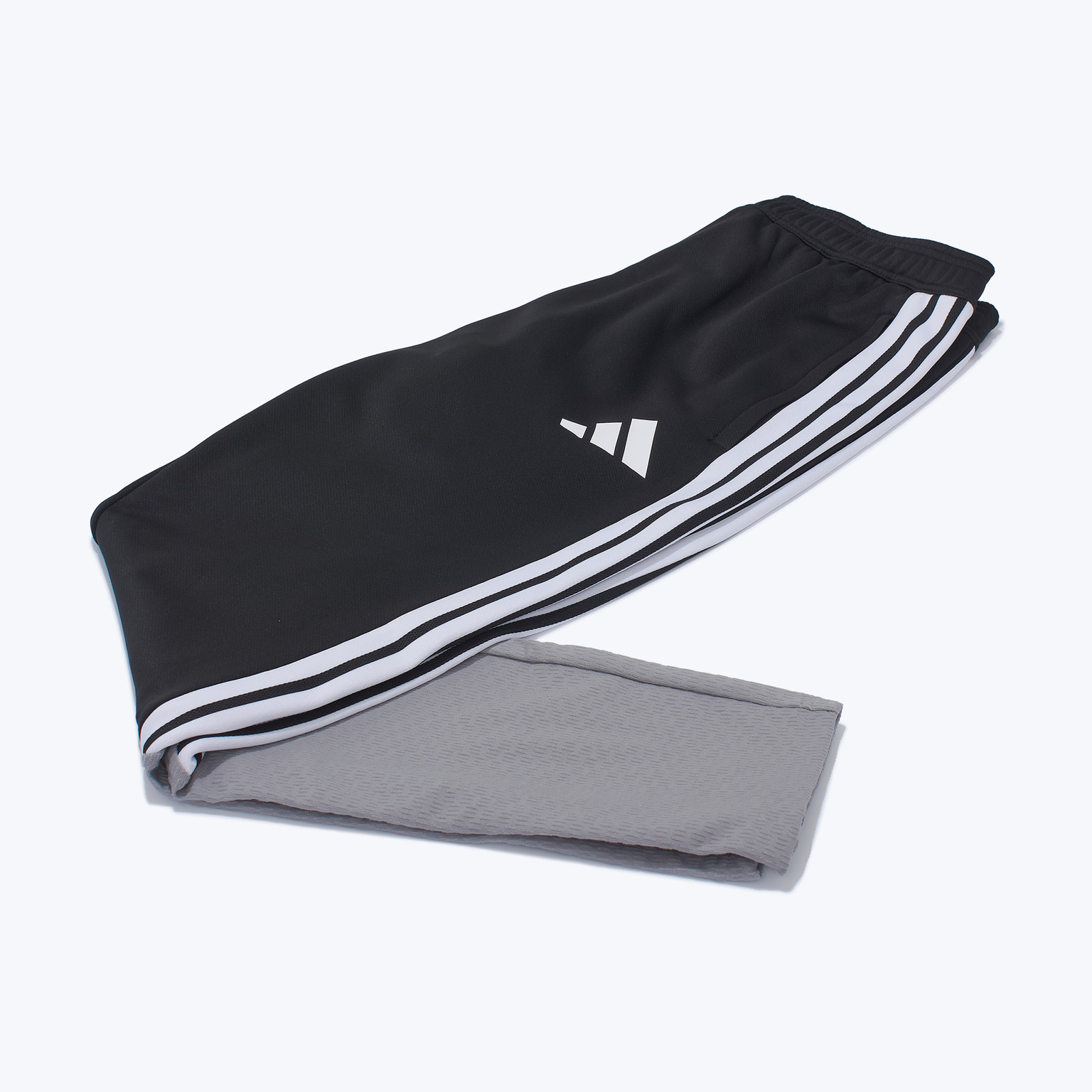 Брюки тренировочные Adidas Tiro26 Winpnt KA0604