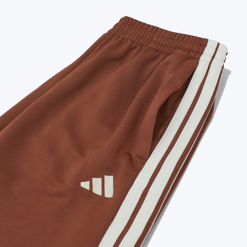 Брюки Adidas House of Tiro x Common Goal KA9162