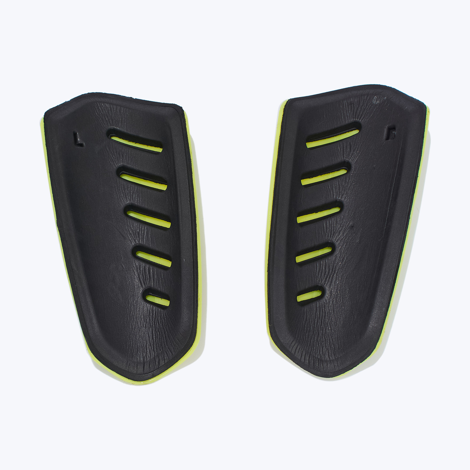 Щитки Puma Ultra Light Sleeve 03098907