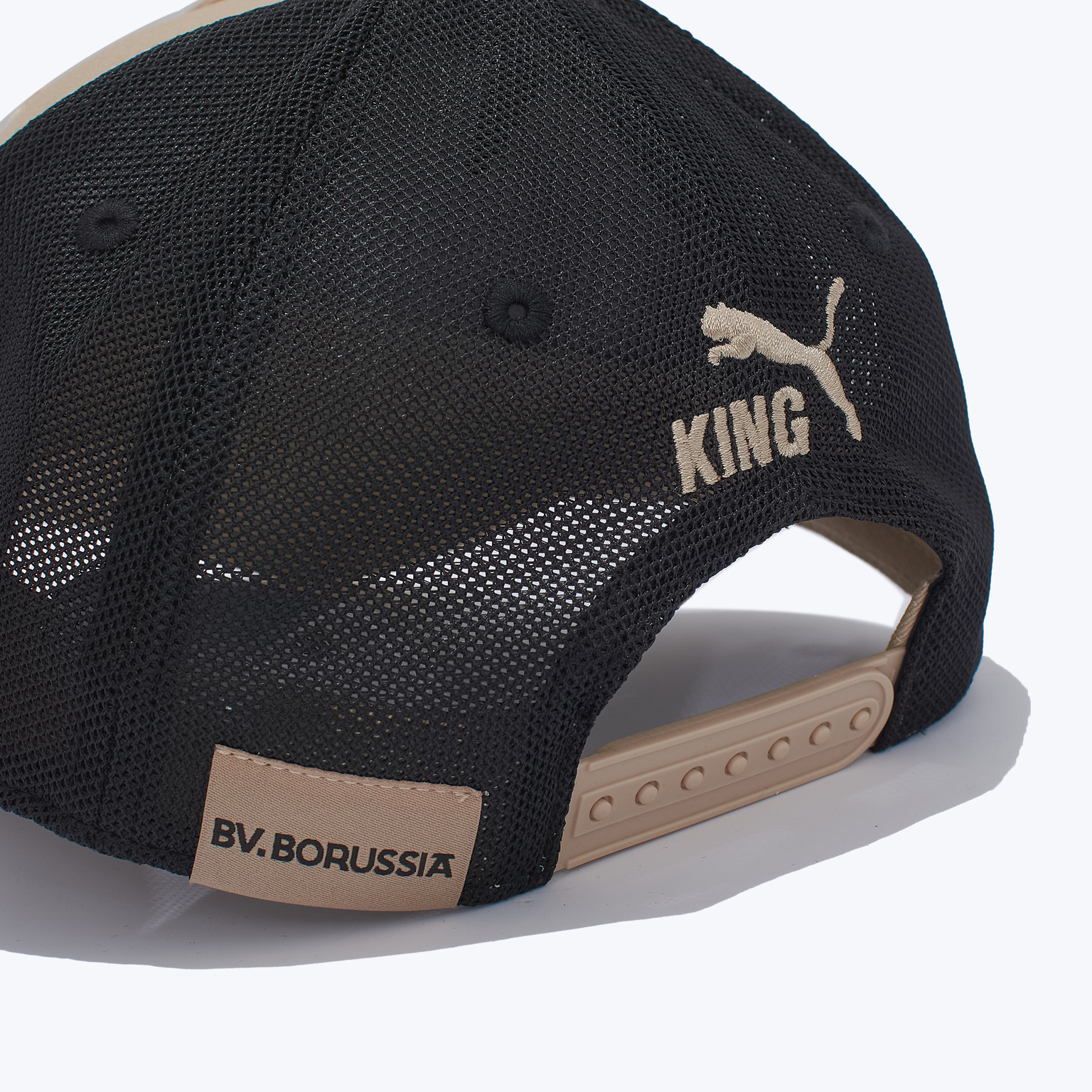 Бейсболка Puma Borussia King Trucker 02708102