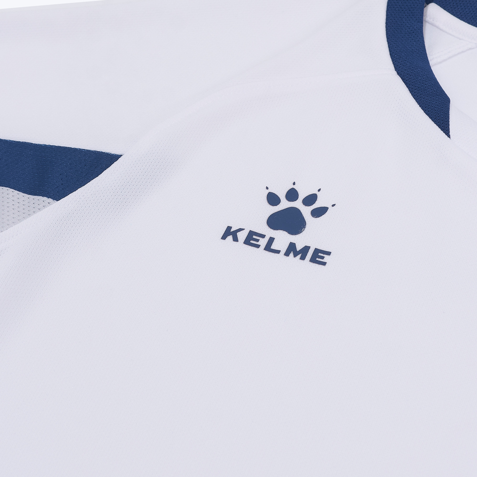 Комплект детской формы Kelme Team Base Set 7351ZB3130-112