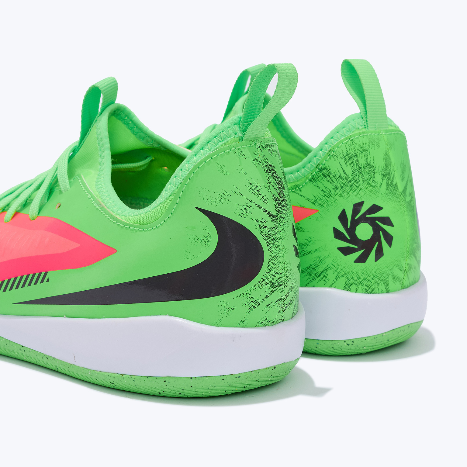 Футзалки детские Nike Phantom 6 Low Academy Erling Haaland IC IO9551-603