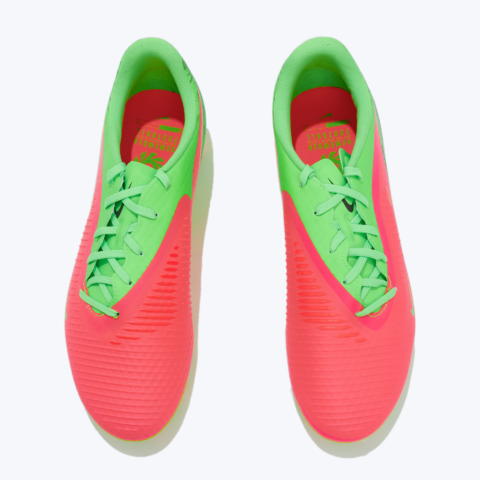 Бутсы Nike Phantom 6 Low Academy Erling Haaland FG/MG HQ2314-603