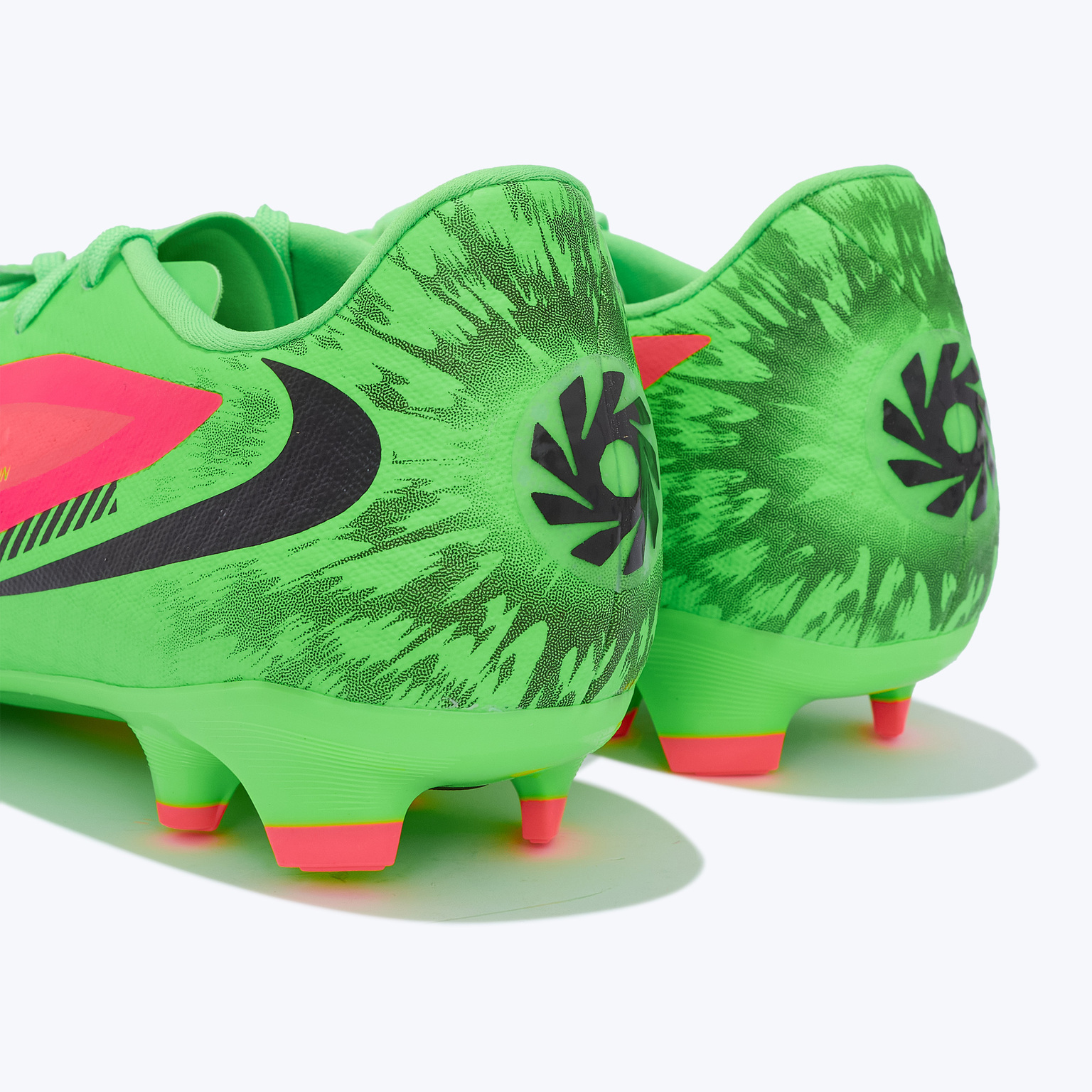 Бутсы Nike Phantom 6 Low Academy Erling Haaland FG/MG HQ2314-603