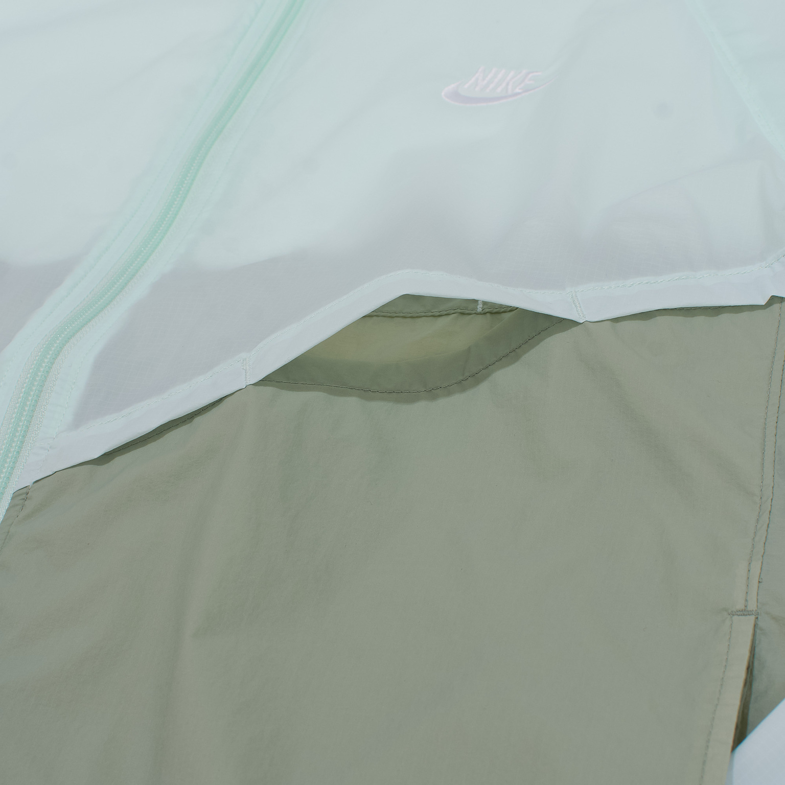 Ветровка Nike Unlined IO9627-394