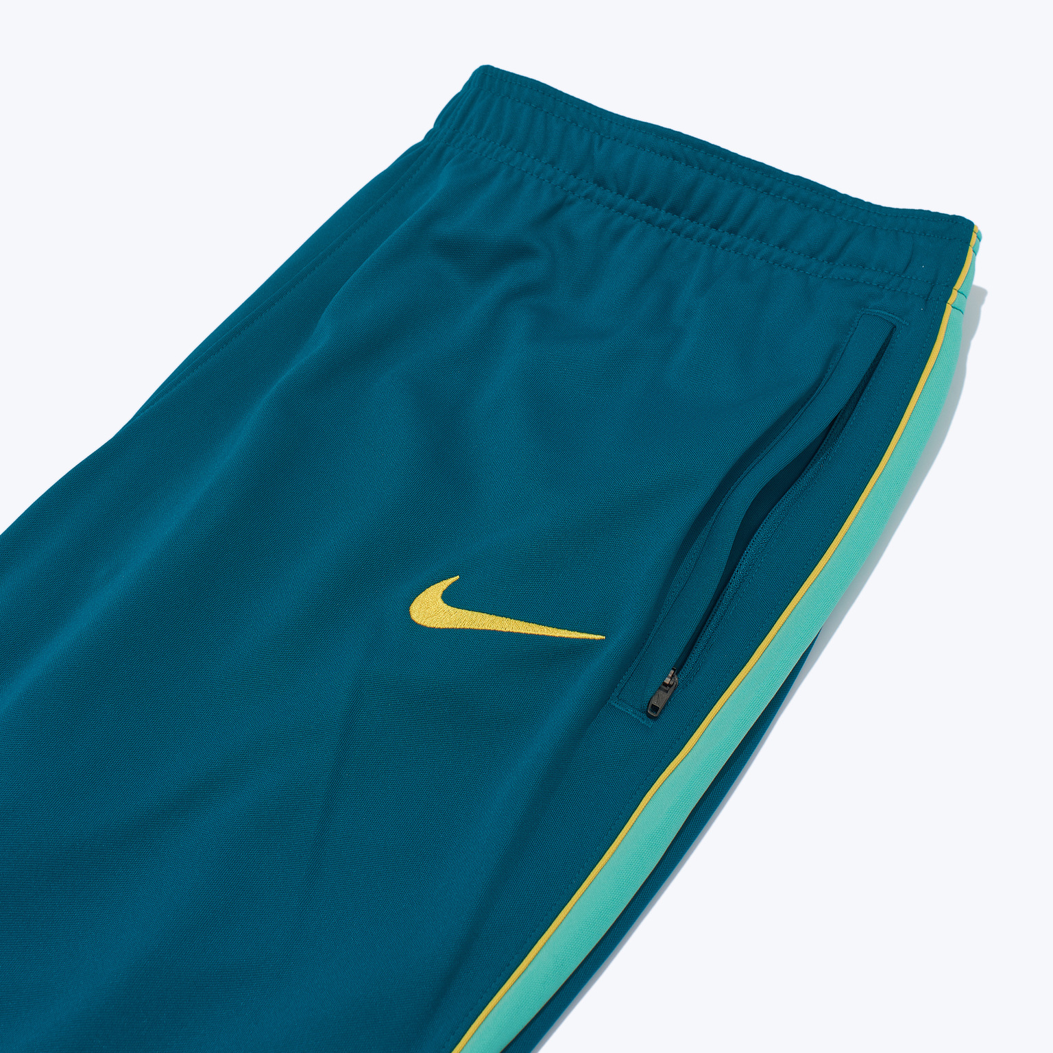 Брюки Nike Academy Pro сборной Бразилии IR0913-381