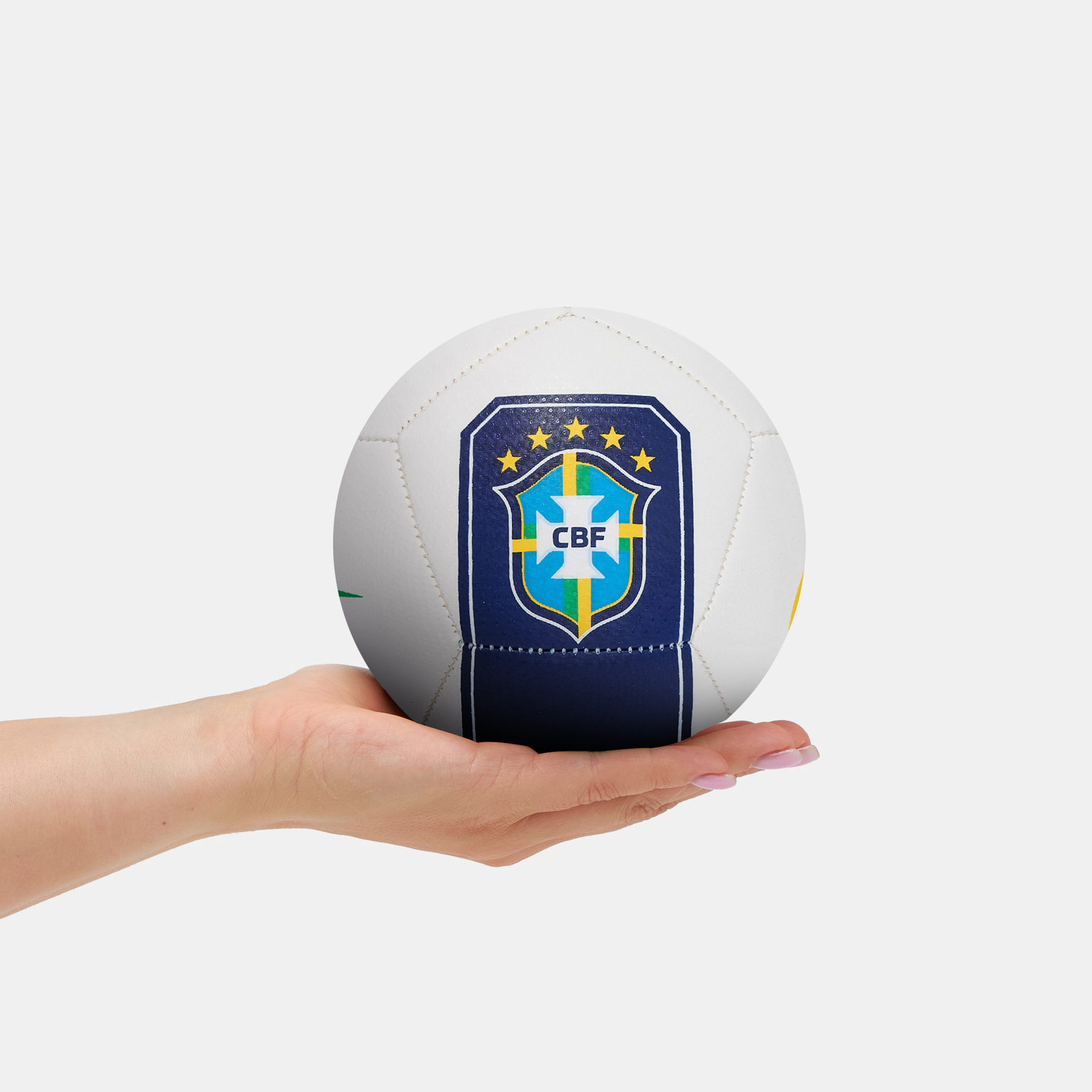 Сувенирный мяч Nike Skills сборной Бразилии IQ7543-100 – купить в